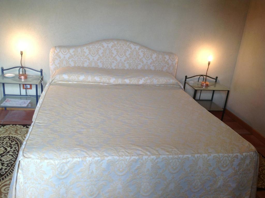 Locanda San Lorenzo Roddino Room photo