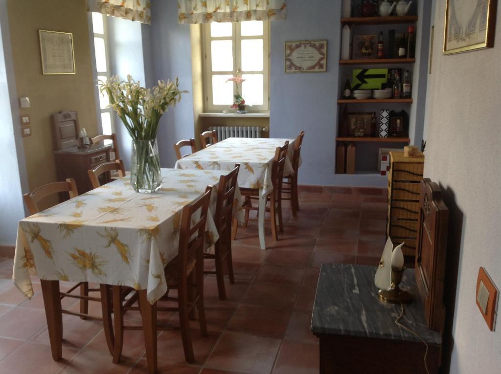 Locanda San Lorenzo Roddino Exterior photo